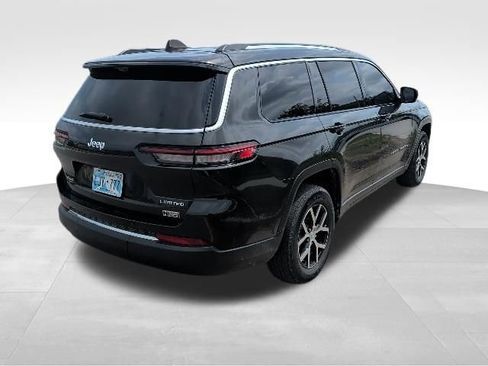Used 2023 Jeep Grand Cherokee L Limited w/ Luxury Tech Group II AWD/4WD image 3