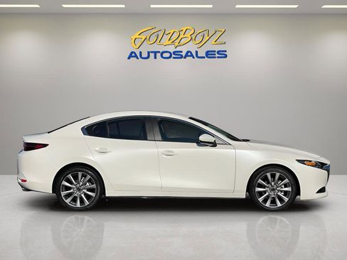 Used 2022 MAZDA MAZDA3 s image 3