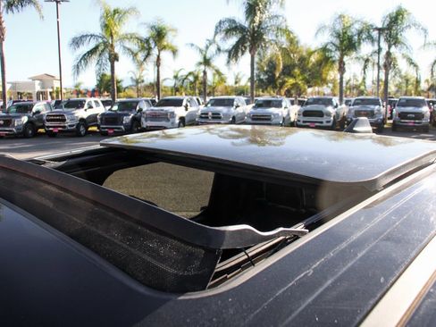 Used 2019 RAM 1500 Laramie image 27