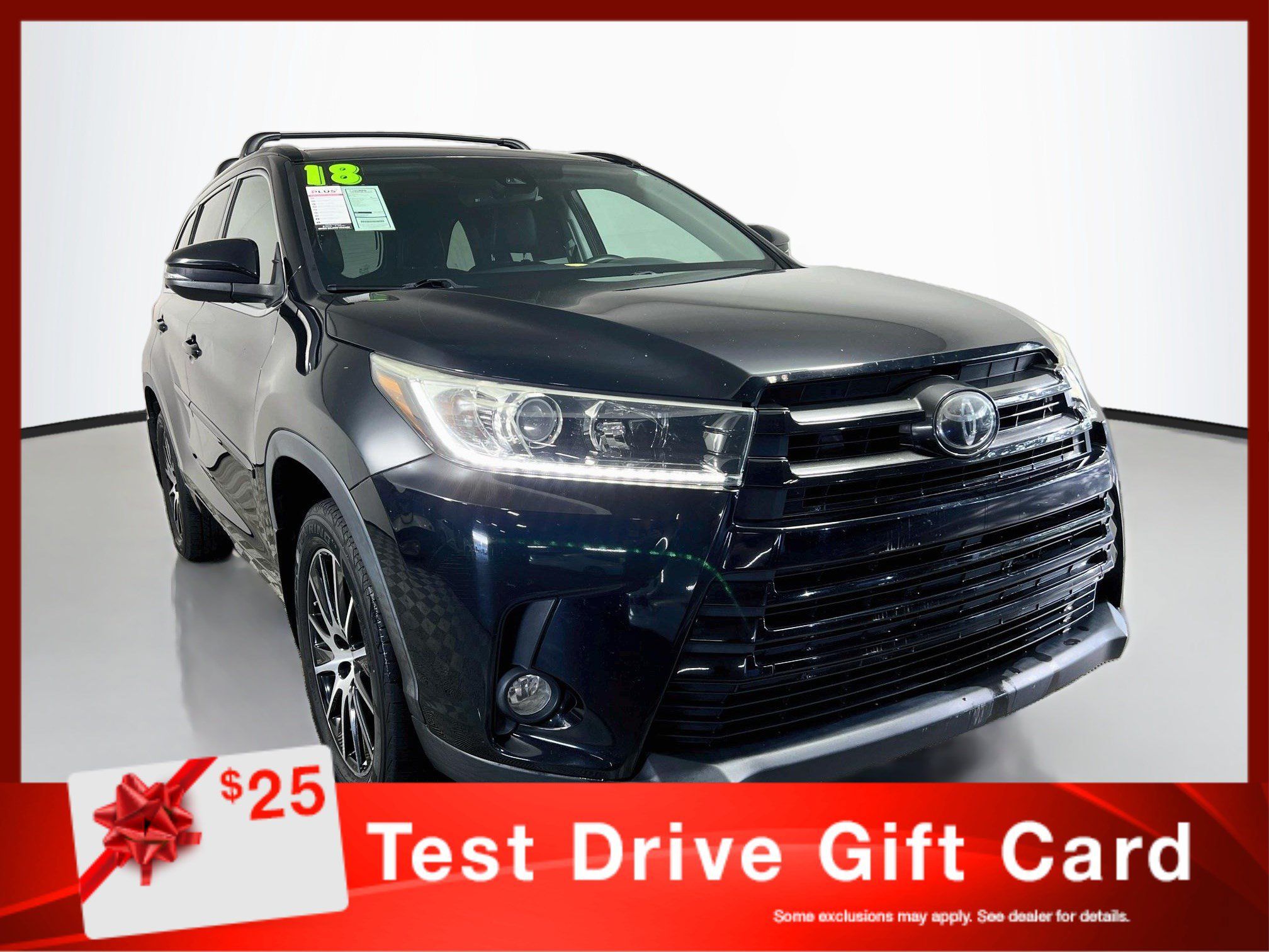 Used 2018 Toyota Highlander SE w/ Carpet Mat Package (TMS) AWD/4WD image 1
