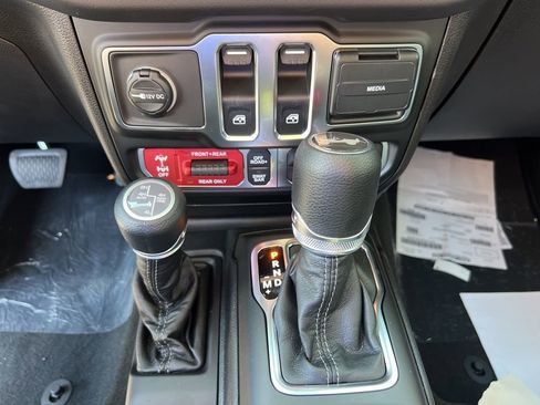 New 2026 Jeep Wrangler Rubicon w/ Xtreme 35 Tire Package image 17