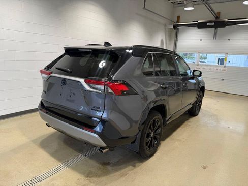 Certified 2022 Toyota RAV4 XSE w/ XSE Grade Weather Package AWD/4WD image 5