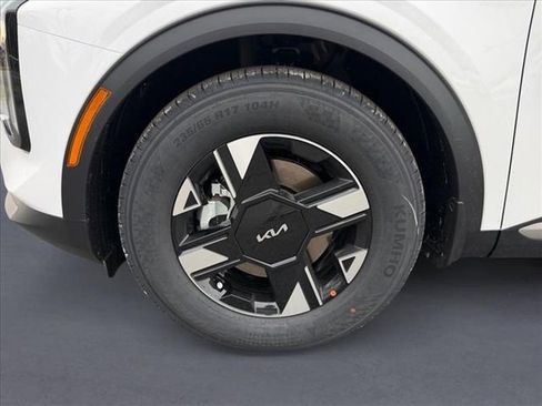 New 2026 Kia Sportage LX image 9