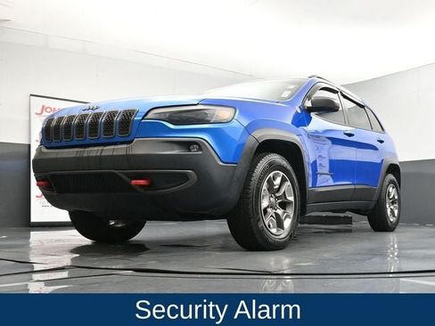 Used 2019 Jeep Cherokee Trailhawk w/ Comfort/Convenience Group AWD/4WD image 23