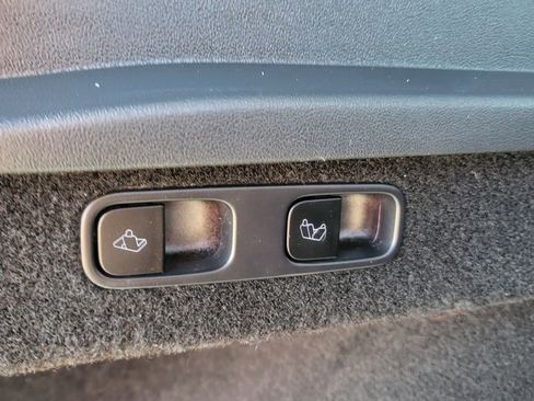 Used 2023 Tesla Model Y Long Range image 15