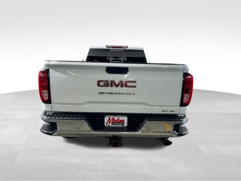 Used 2021 GMC Sierra 2500 SLE w/ SLE Value Package; image 6