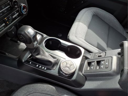 New 2026 Ford Bronco 4-Door image 10