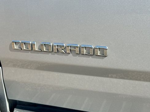 Used 2020 Chevrolet Colorado W/T RWD image 12