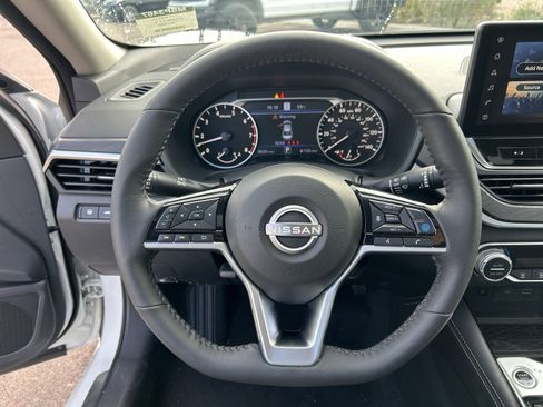 Used 2023 Nissan Altima 2.5 SL image 17