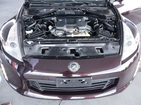 Used 2015 Nissan 370Z Coupe RWD image 33