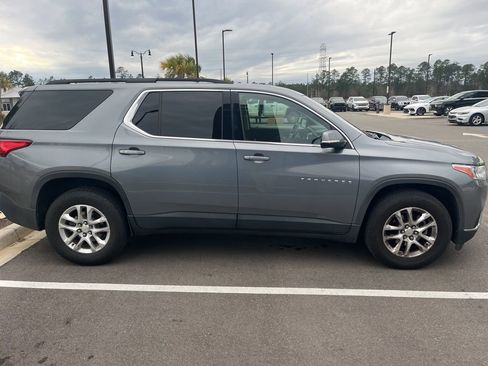 Used 2019 Chevrolet Traverse LT image 18