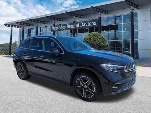 Certified 2023 Mercedes-Benz GLC 300 image 2