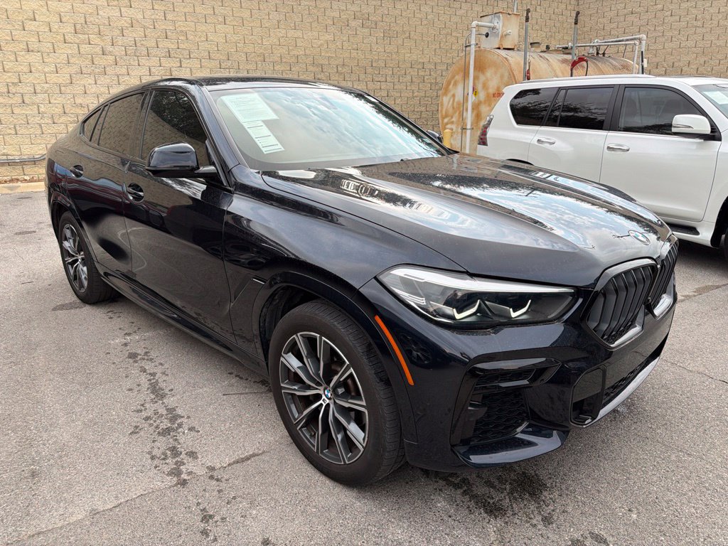 Certified 2023 BMW X6 xDrive40i w/ M Sport Package AWD/4WD image 4