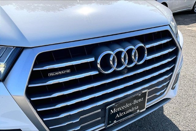 Used 2019 Audi Q7 3.0T Prestige w/ Prestige Package AWD/4WD image 6