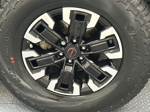 Certified 2023 Nissan Frontier PRO-4X w/ Pro Convenience Package image 18
