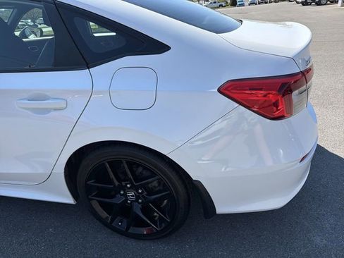 Used 2022 Honda Civic Sport image 9