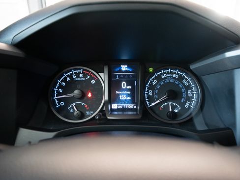 Used 2021 Toyota Tacoma TRD Sport AWD/4WD image 16