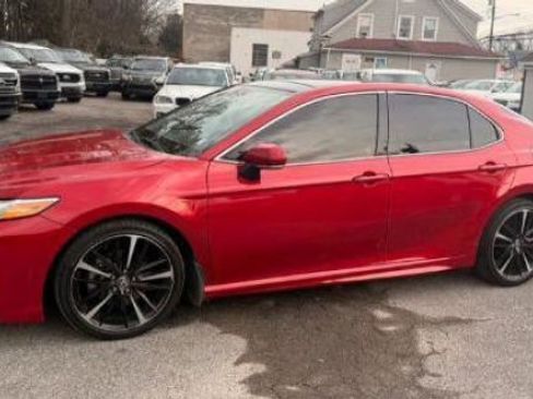 Used 2020 Toyota Camry XSE image 12