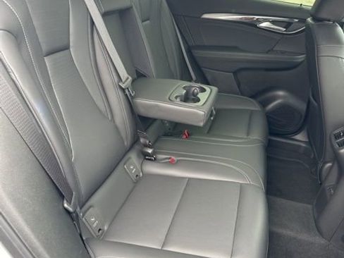 Used 2025 Buick Envision Preferred image 40