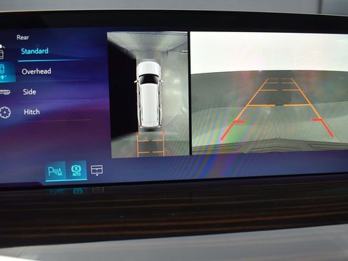 Certified 2026 Cadillac Escalade ESV Luxury w/ Touring Package image 22