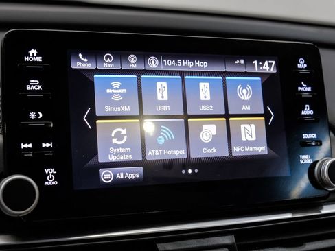 Used 2018 Honda Accord Touring image 39