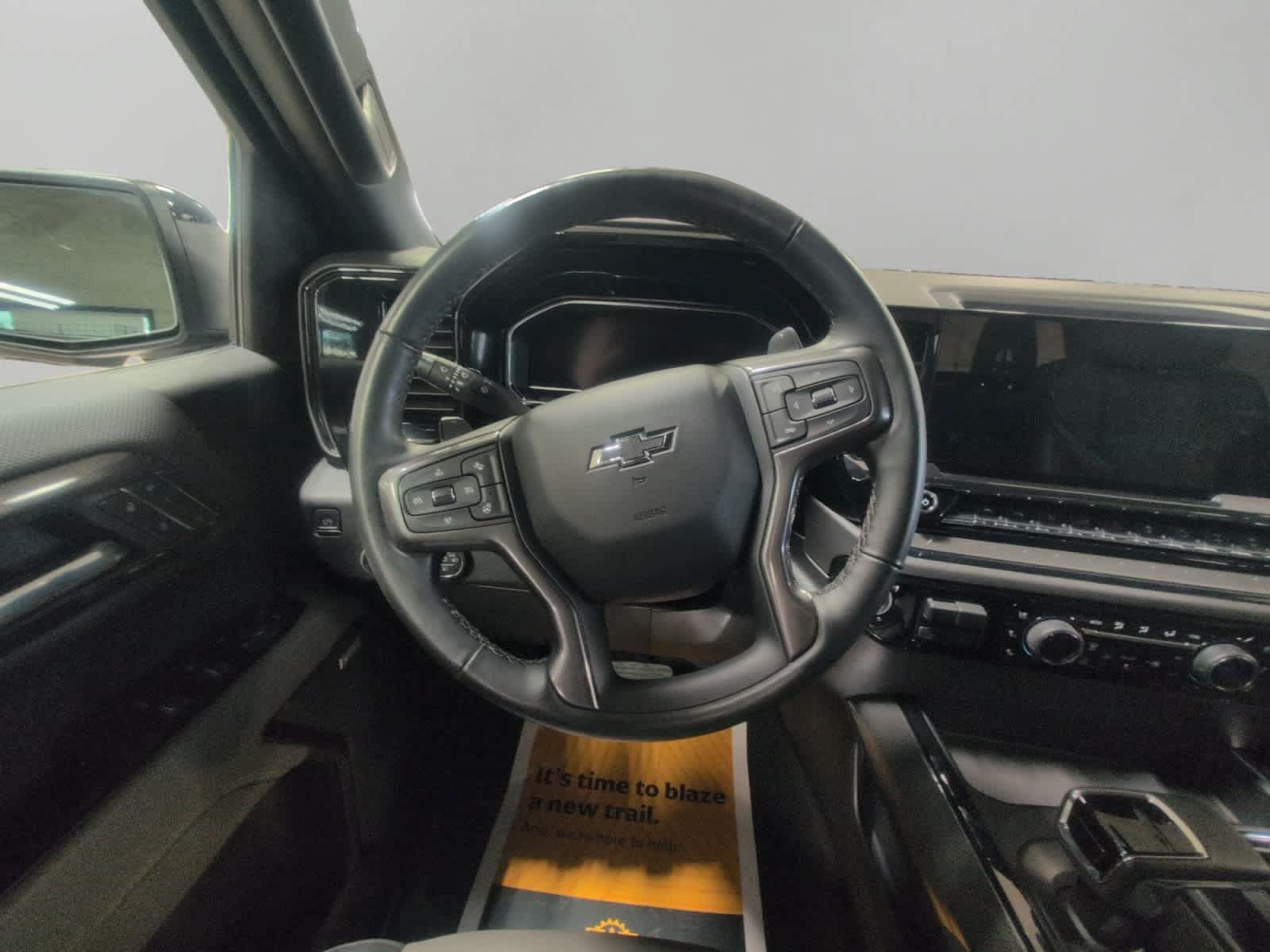 Used 2025 Chevrolet Silverado 1500 ZR2 w/ Technology Package AWD/4WD image 12
