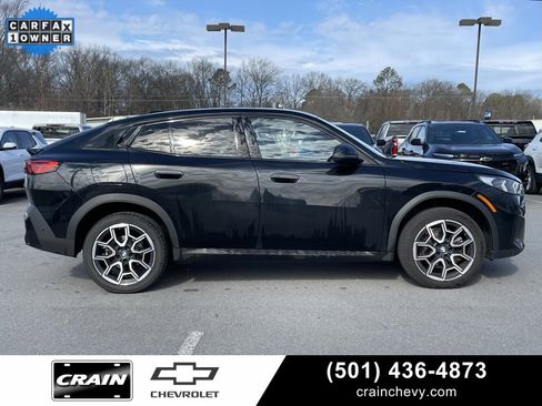 Used 2025 BMW X2 xDrive28i image 9