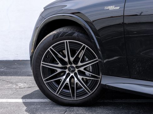 Used 2025 Mercedes-Benz GLC 43 AMG 4MATIC image 8