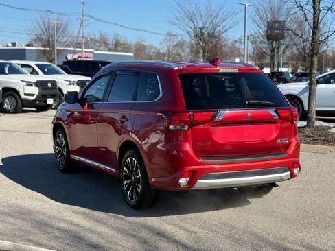 Used 2018 Mitsubishi Outlander 4WD Plug-In Hybrid image 7