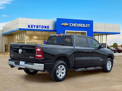 Used 2024 RAM 1500 Laramie AWD/4WD image 7