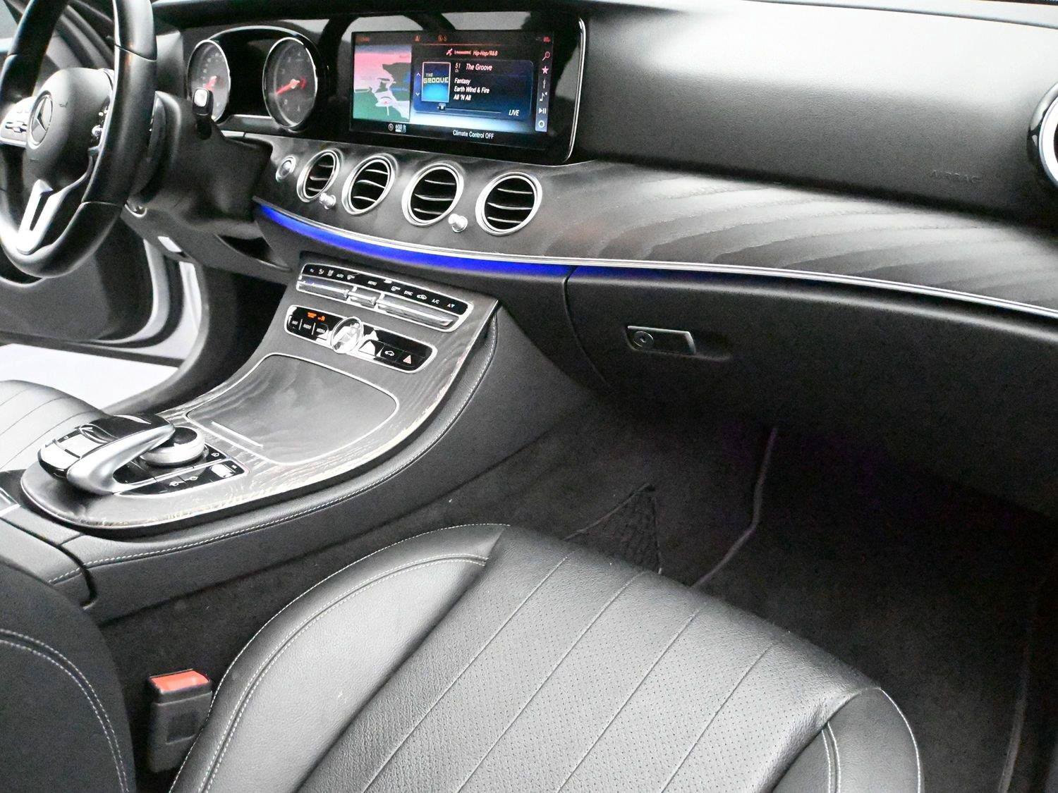 Used 2019 Mercedes-Benz E 300 4MATIC image 19