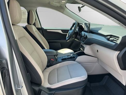 Certified 2022 Ford Escape SE AWD/4WD image 15