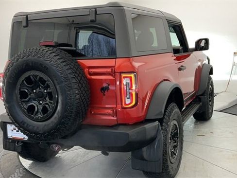 Used 2023 Ford Bronco Wildtrak image 12