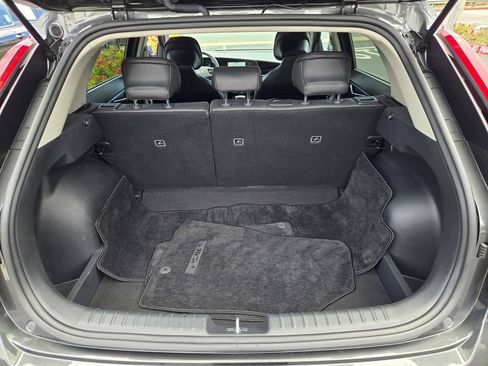 Used 2025 Kia Niro EX FWD image 27