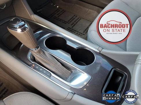 Used 2018 Chevrolet Malibu LT image 14