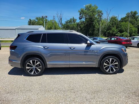 Used 2024 Volkswagen Atlas SEL Premium R-Line AWD/4WD image 2