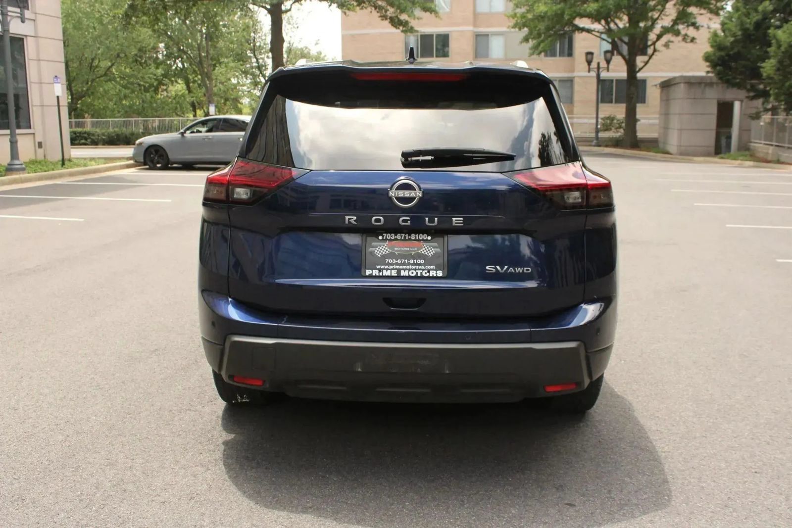 Used 2024 Nissan Rogue SV w/ SV Premium Package AWD/4WD image 16