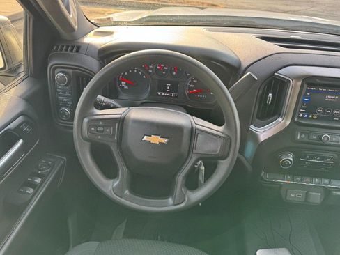 Used 2021 Chevrolet Silverado 1500 Custom image 13