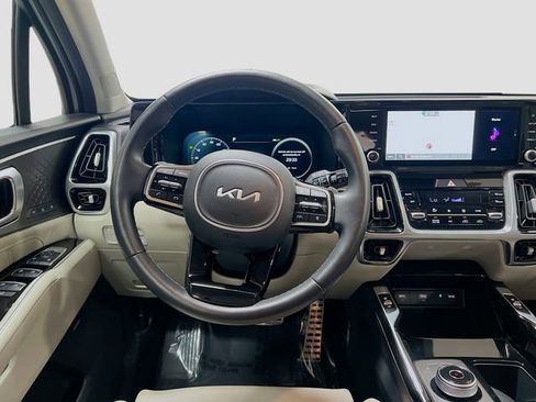 Certified 2023 Kia Sorento SX Prestige image 23