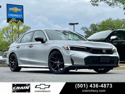 Used 2025 Honda Civic Sport image 1