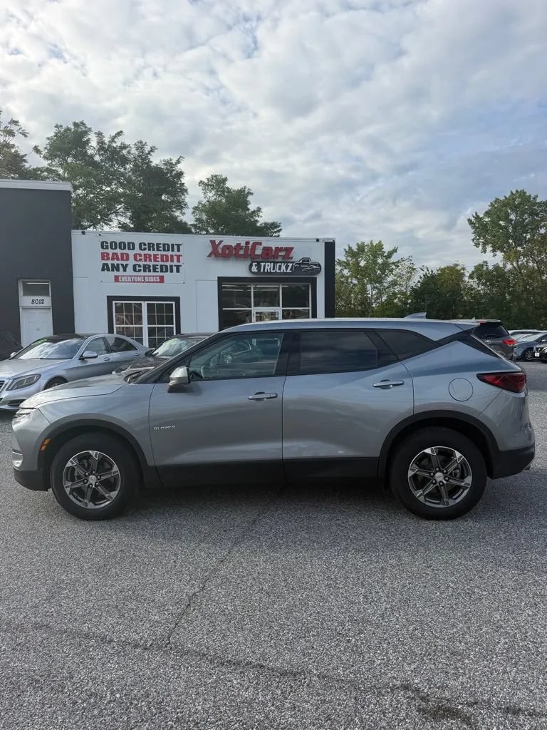 Used 2026 Chevrolet Blazer LT AWD/4WD image 1