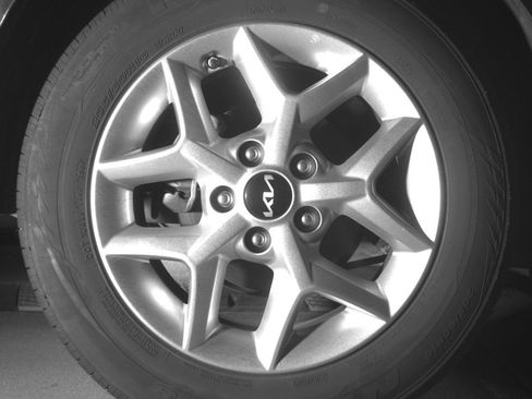 Used 2025 Kia Soul LX w/ LX Technology Package FWD image 15