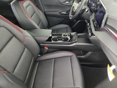 New 2026 Chevrolet Equinox RS w/ Convenience Package III FWD image 16