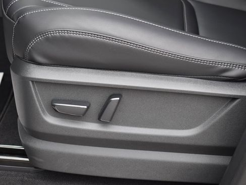 New 2026 Nissan Armada SV image 21