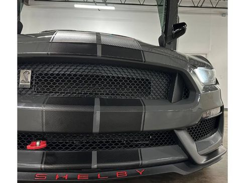 Used 2018 Ford Mustang Shelby GT350 RWD image 5