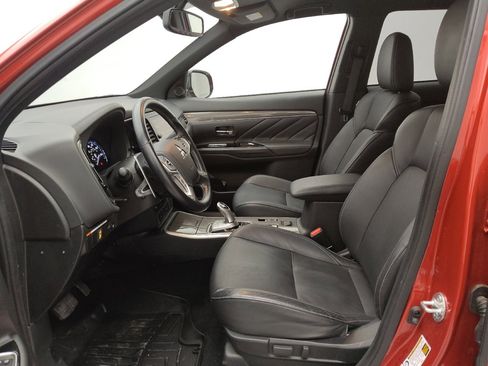 Used 2019 Mitsubishi Outlander SEL image 17