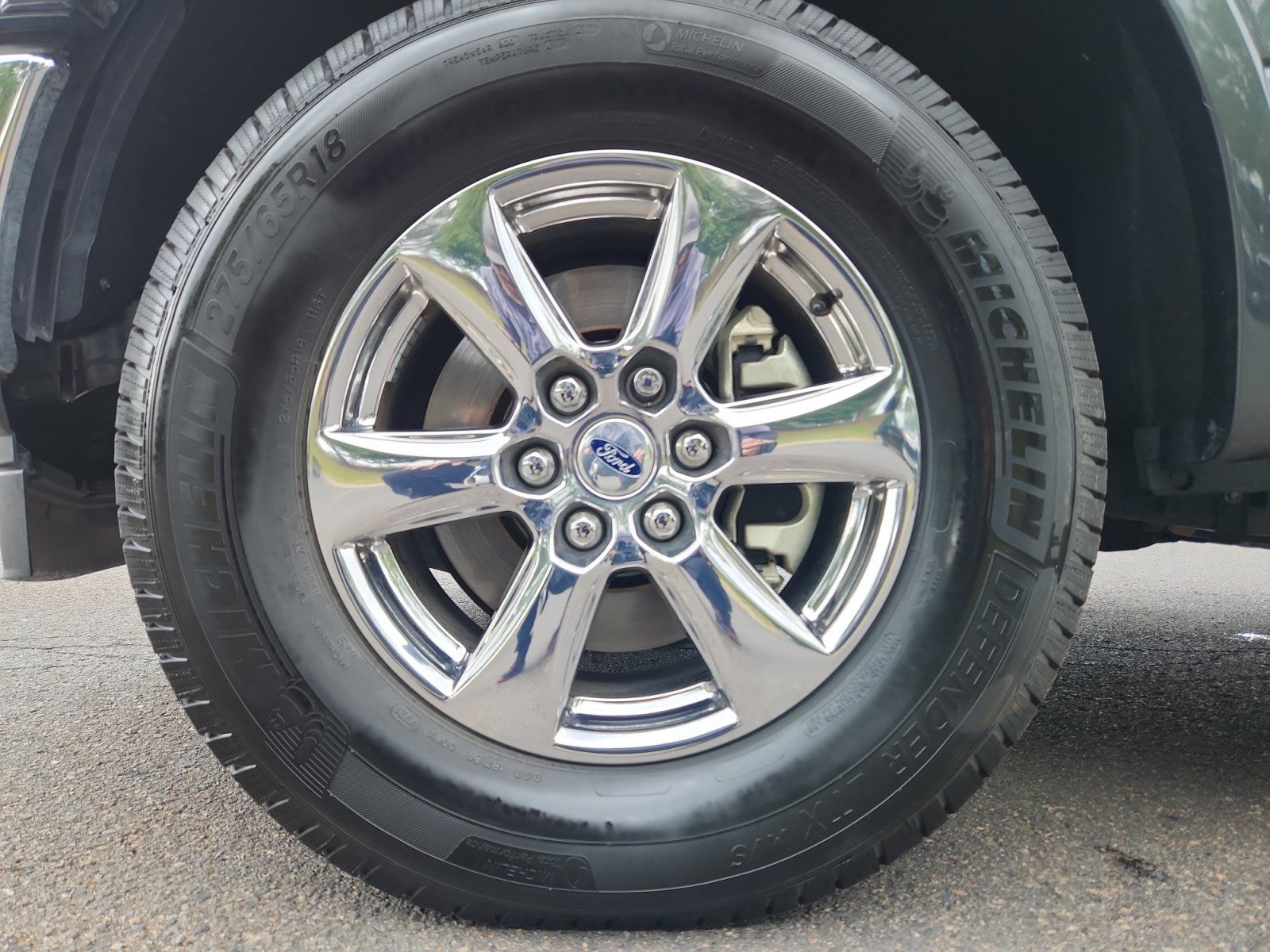 Used 2018 Ford F150 Lariat w/ Equipment Group 502A Luxury AWD/4WD image 24