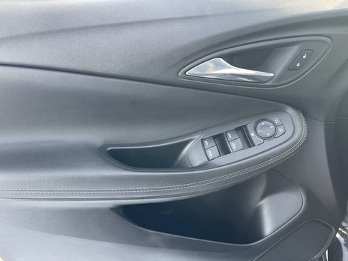 Used 2021 Buick Encore GX Preferred w/ Cold Weather Comfort Package image 6