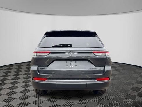 New 2026 Jeep Grand Cherokee Altitude AWD/4WD image 3