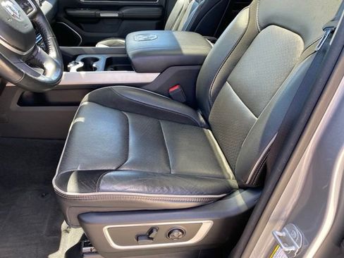 Used 2020 RAM 1500 Laramie AWD/4WD image 17